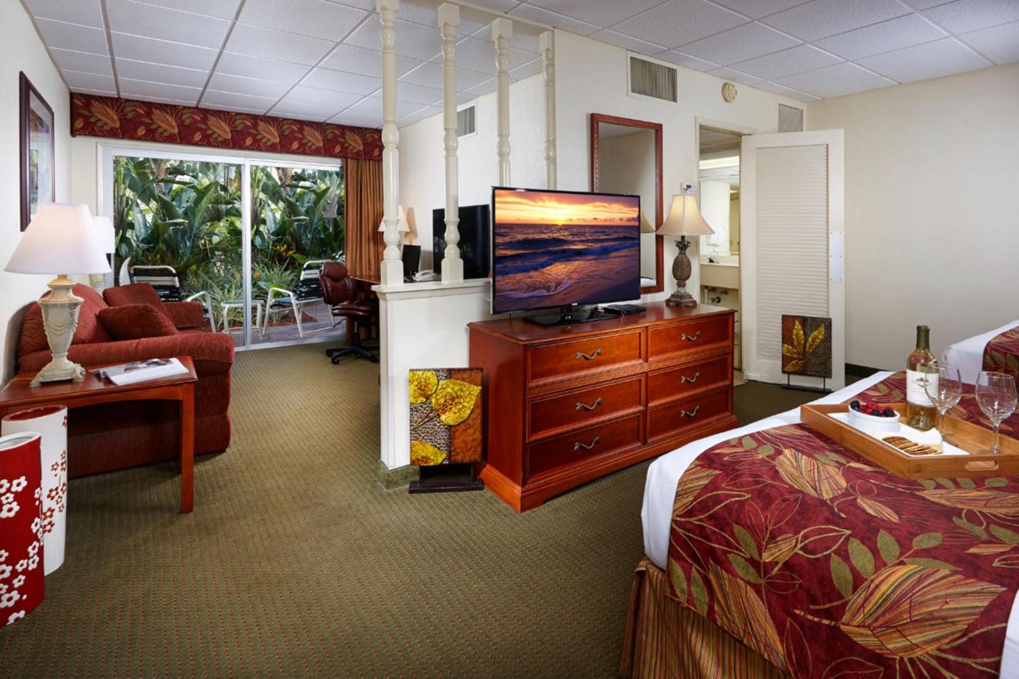Queen Suite with Two Queen Beds - Non-Smoking,1674717129:JPEG