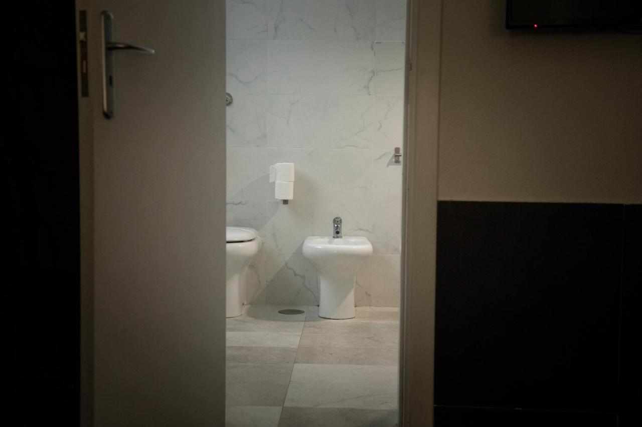 Standard Double Room,945044515:JPEG