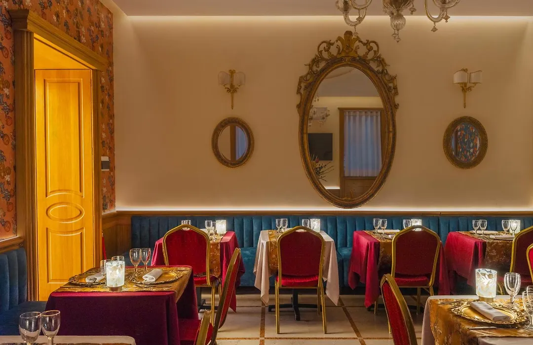 Grand Hotel Europa & Restaurant-1