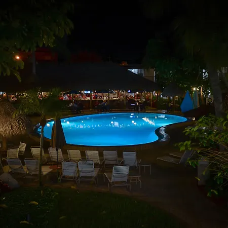 Gulfcoast Inn Naples-3